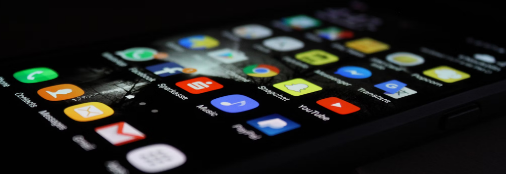 Revolutionizing Lives: The Impact of Mobile Apps in the Digital Era